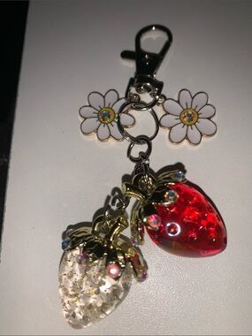 Strawberry’s purse/bag charms Keychain with Daisy Charms
